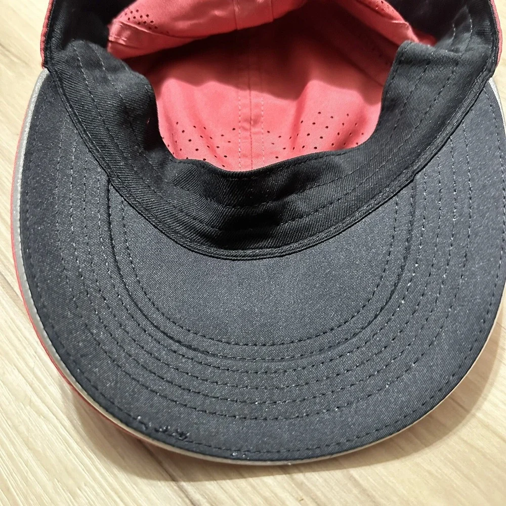 Nike Aerobill Featherlight Running Cap Women's Hat Perforated DRI-FIT 6 Panel‎